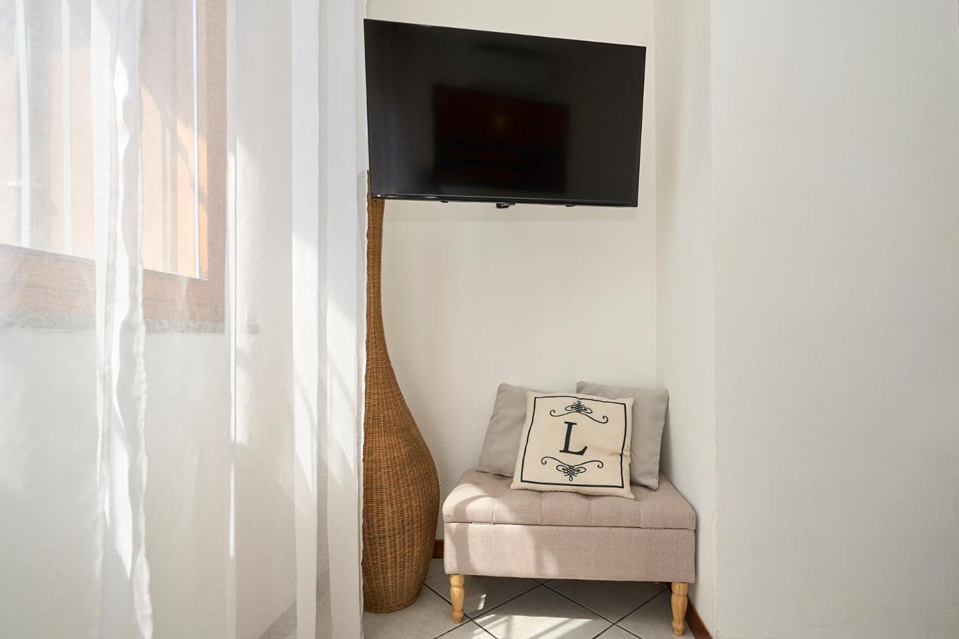 -Luminosa 5 Stars With Balcony- Wifi Netflix 15 Minutes From Duomo Apartamento Milão Exterior foto