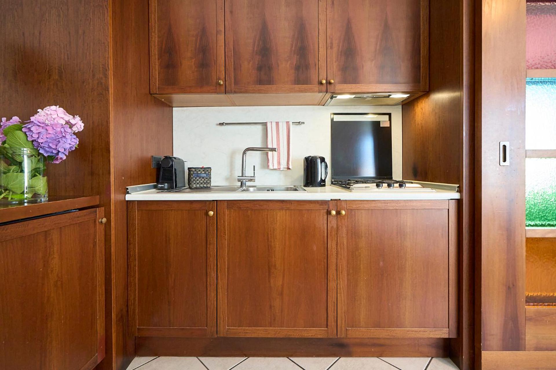 -Luminosa 5 Stars With Balcony- Wifi Netflix 15 Minutes From Duomo Apartamento Milão Exterior foto